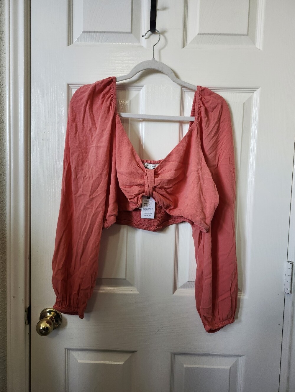 American Eagle Outfitters Coral Knot-Front Long Sleeve Crop Top